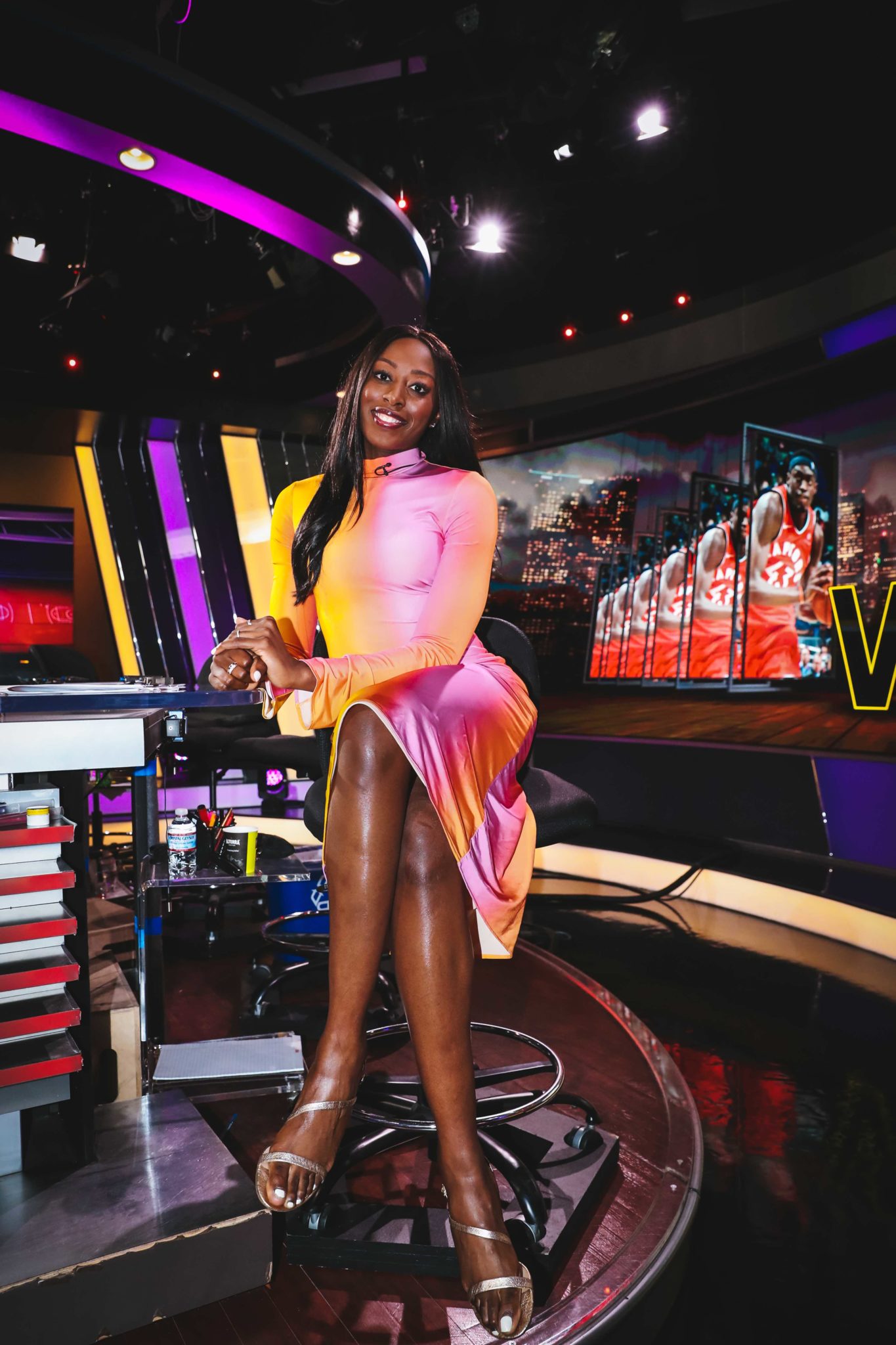 Chiney Ogwumike sitting 2 Chiney Ogwumike sitting 2