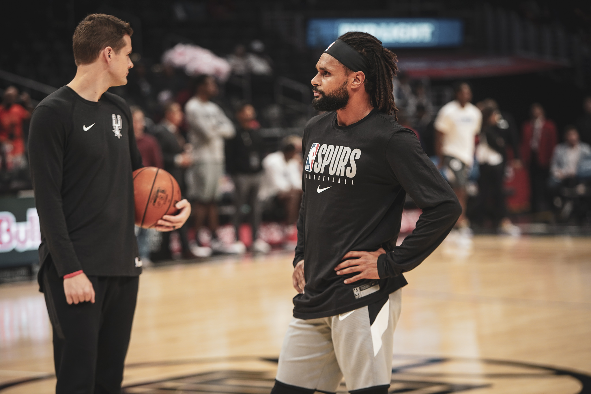 Spurs Patty Mills Spends Nba All Star Break Helping With Bushfire Recovery In Australia Closeup360