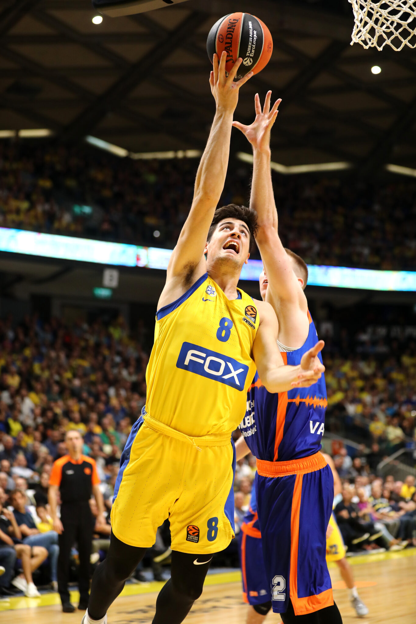 Maccabi Fox Tel Aviv v Valencia Basket - Turkish Airlines EuroLeague TEL AVIV, ISRAEL - OCTOBER 24: Deni Avdija, #8 of Maccabi Fox Tel Aviv in action during the 2019/2020 Turkish Airlines EuroLeague Regular Season Round 4 match between Maccabi Fox Tel Aviv and Valencia Basket at Menora Mivtachim Arena on October 24, 2019 in Tel Aviv, Israel. (Photo by Seffi Magriso/Euroleague Basketball via Getty Images)